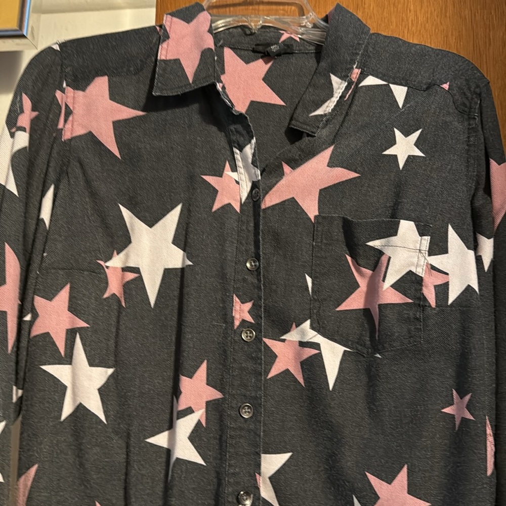 Star button down - Picture 2 of 4